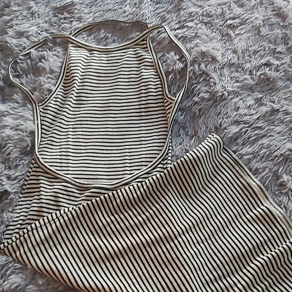 Bodycon Backless Dress - Picture 2 of 2